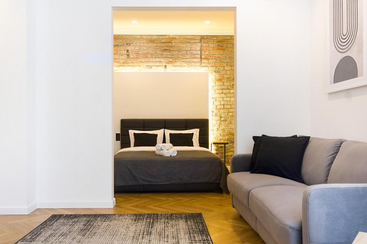 Wanderlust Apartments — Photos 2